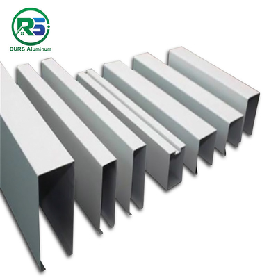 Environmental Friendly Linear Suspended Metal Ceiling 0.9mm White Aluminum Ceiling