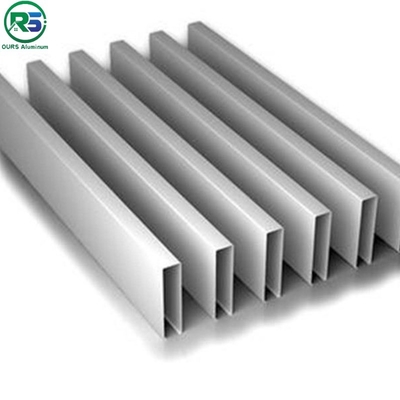 Environmental Friendly Linear Suspended Metal Ceiling 0.9mm White Aluminum Ceiling