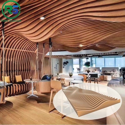 Environmental Friendly Linear Suspended Metal Ceiling 0.9mm White Aluminum Ceiling