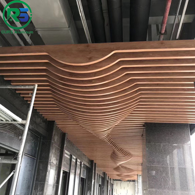 Environmental Friendly Linear Suspended Metal Ceiling 0.9mm White Aluminum Ceiling